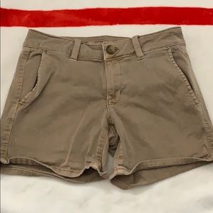 American eagle khaki shorts